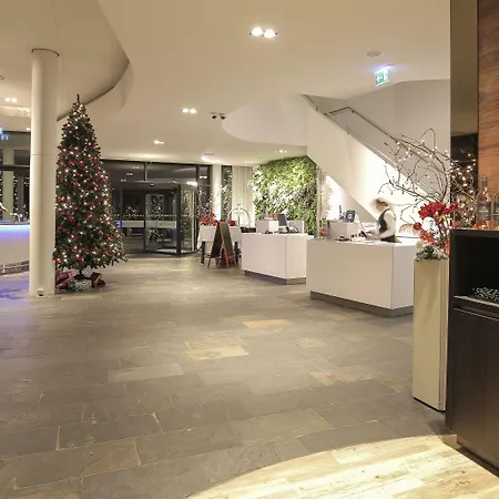 Fletcher Hotel-restaurant De Wageningsche Berg 4* Βαγκενίνγκεν