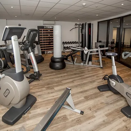 Fletcher Hotel-restaurant De Wageningsche Berg Otel