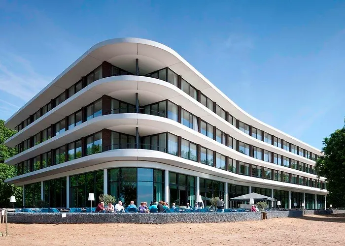 Fletcher Hotel-restaurant De Wageningsche Berg Отель Вагенинген