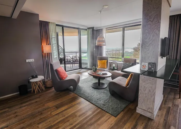 Fletcher Hotel-restaurant De Wageningsche Berg 호텔