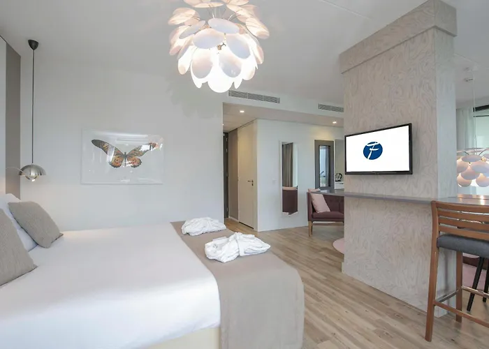 Отель Fletcher Hotel-restaurant De Wageningsche Berg 4*