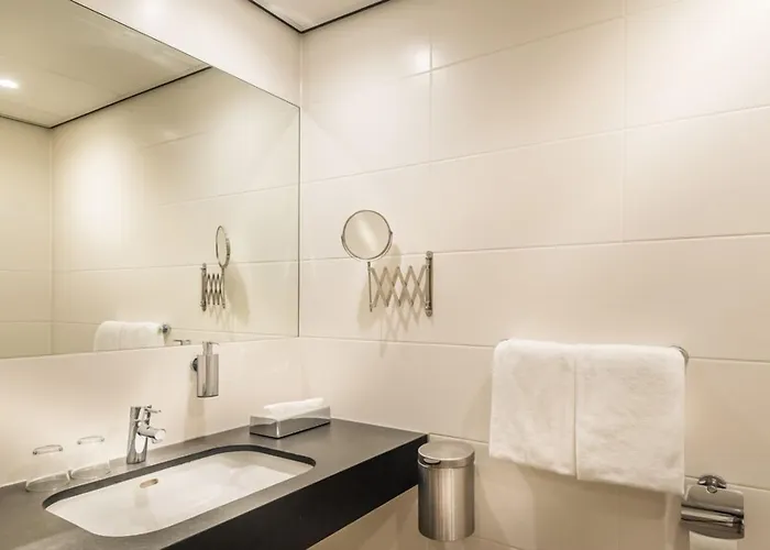 Отель Fletcher Hotel-restaurant De Wageningsche Berg 4*