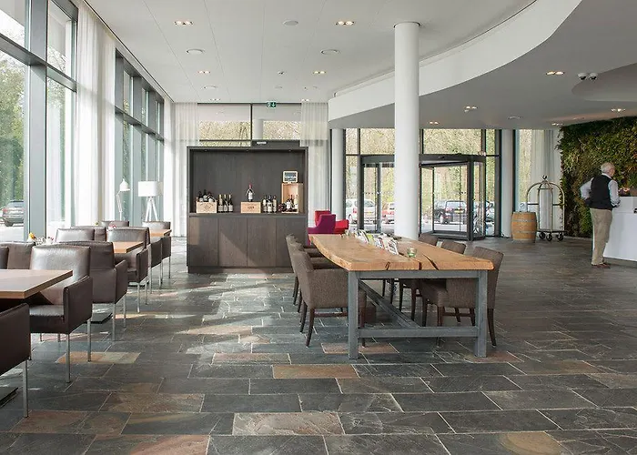 Fletcher Hotel-restaurant De Wageningsche Berg Отель 4*