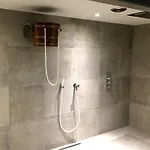 מלון Fletcher Hotel-restaurant De Wageningsche Berg 4*