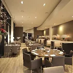 מלון Fletcher Hotel-restaurant De Wageningsche Berg 4*