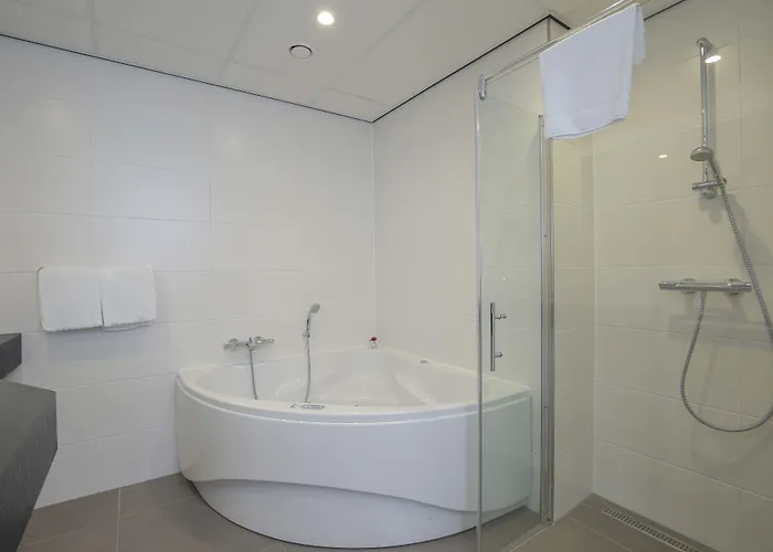 Fletcher Hotel-restaurant De Wageningsche Berg 4*